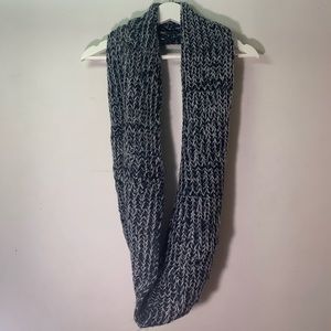 Yarn Circle Scarf